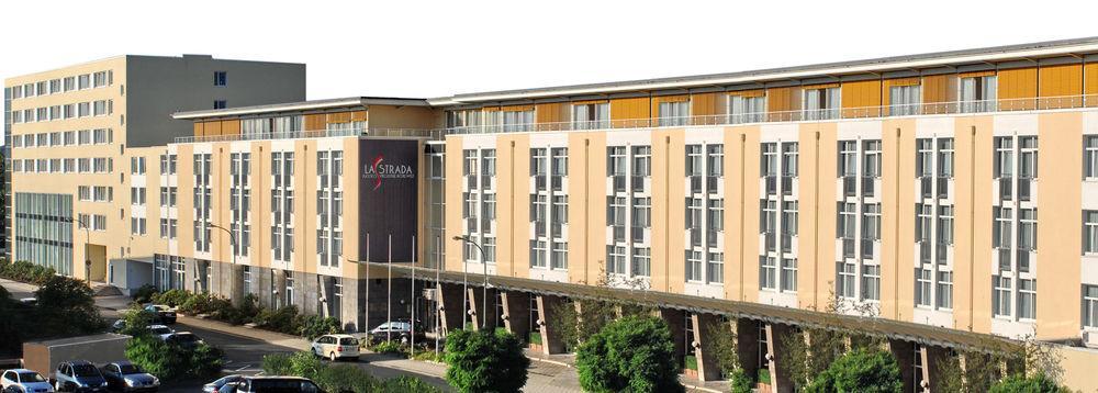 Hotel La Strada Kassel Exteriör bild