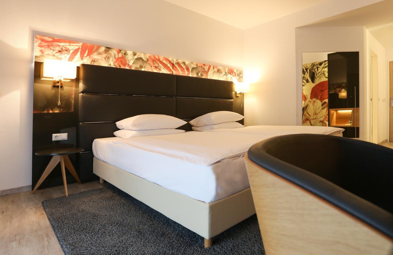 Hotel La Strada Kassel Exteriör bild